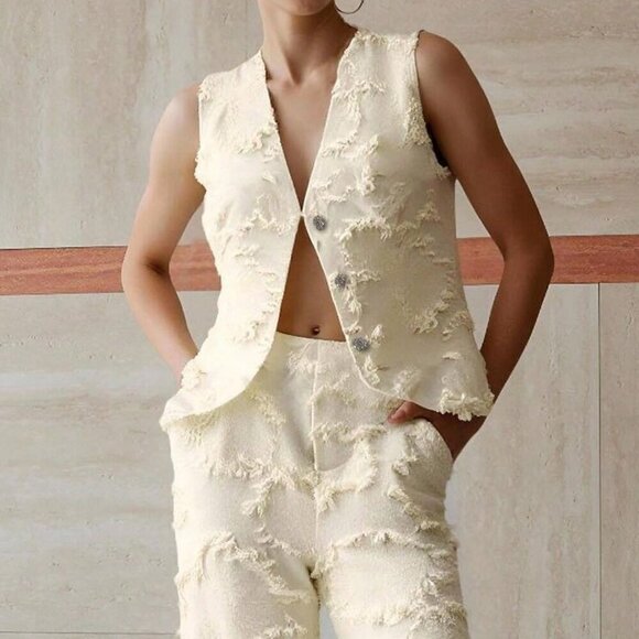 Apricot Elegant Women's Jacquard Button Up Vest And Pants Set - Picture 4 of 5